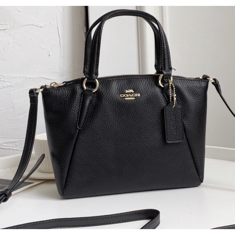 Coach Small Kelsey Satchel In Pebble Black Leather ( 57563 )
