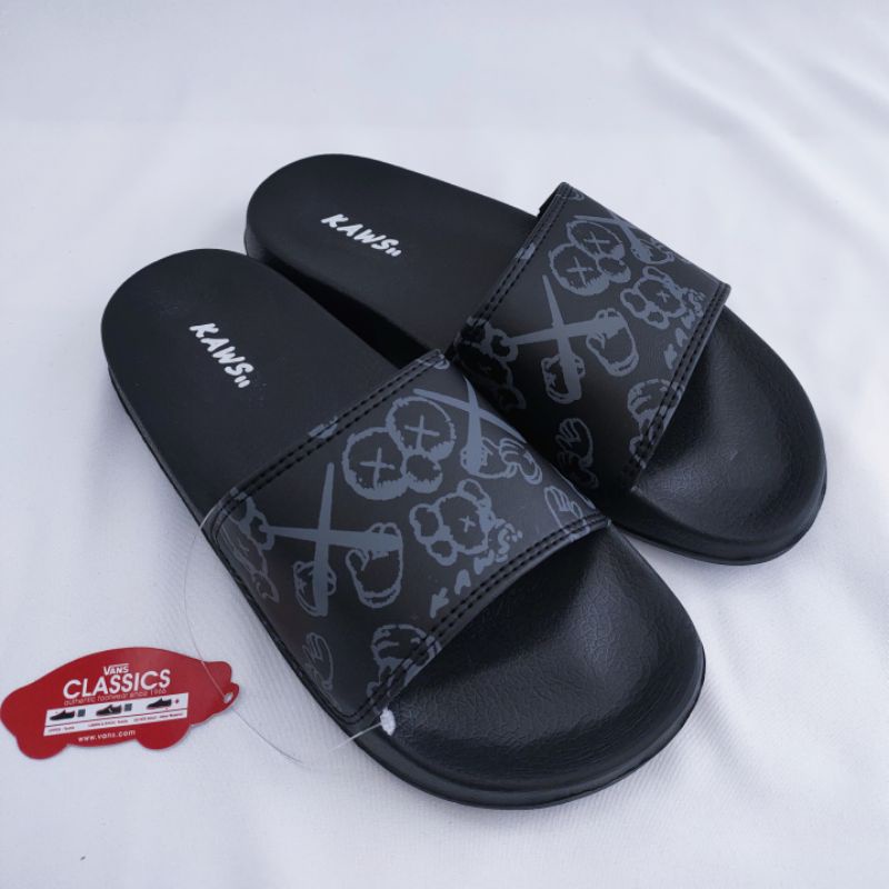Sendal Slop Kaws | Sandal Slop Pria | Sandal Slop Karet Original Sandal Slop Ori | Sandal Distro