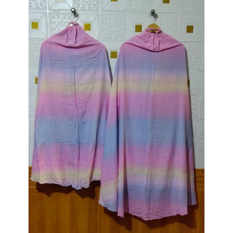 Mukena Couple Pelangi Warna Dan Motif Random