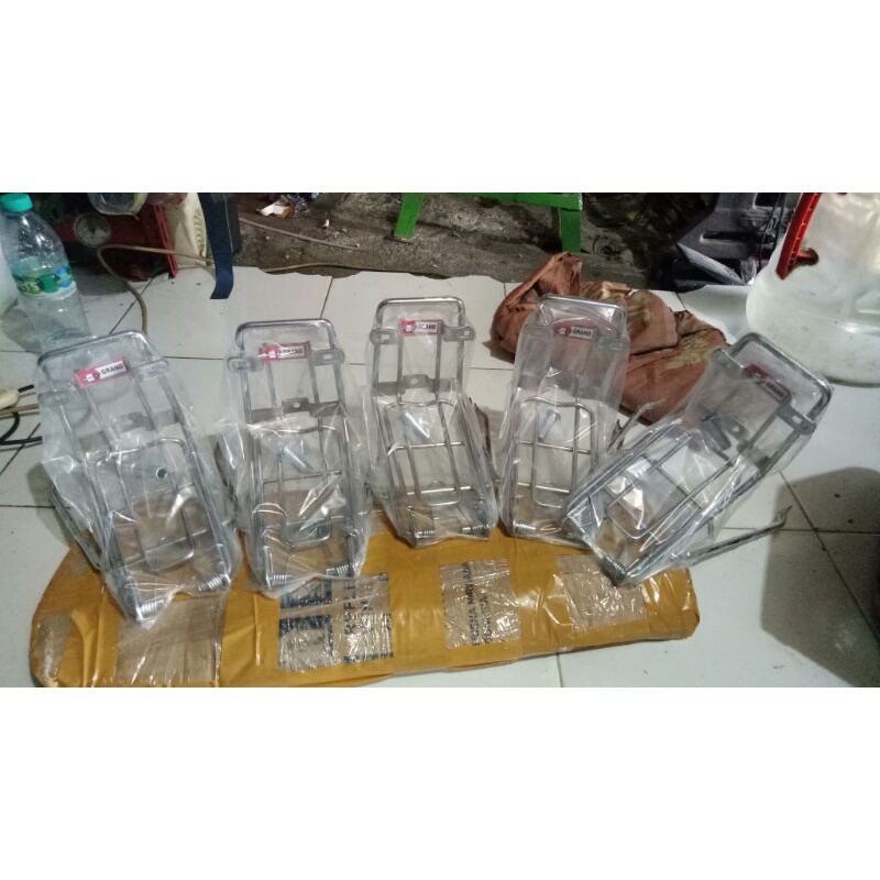 JEPRET RAK  DEPAN GRAND SHJ