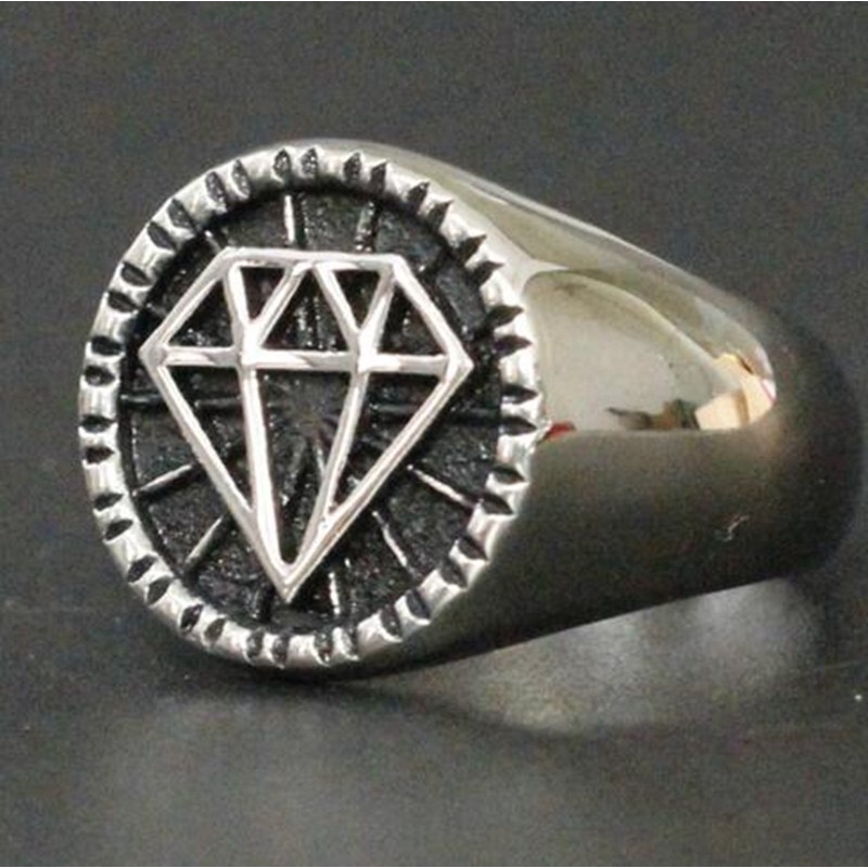 Cincin Desain Logo Aksen Berlian Bahan Stainless Steel Untuk Unisex