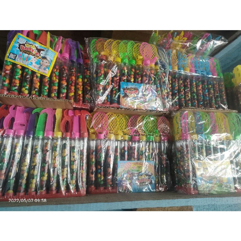 

permen macam2 karater isi 30 ...jualan 2000
