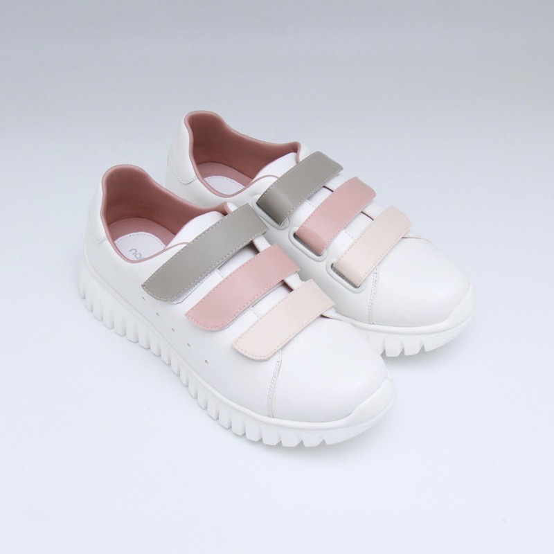 Elizabeth Nameless 0646-0001 Sepatu Wanita