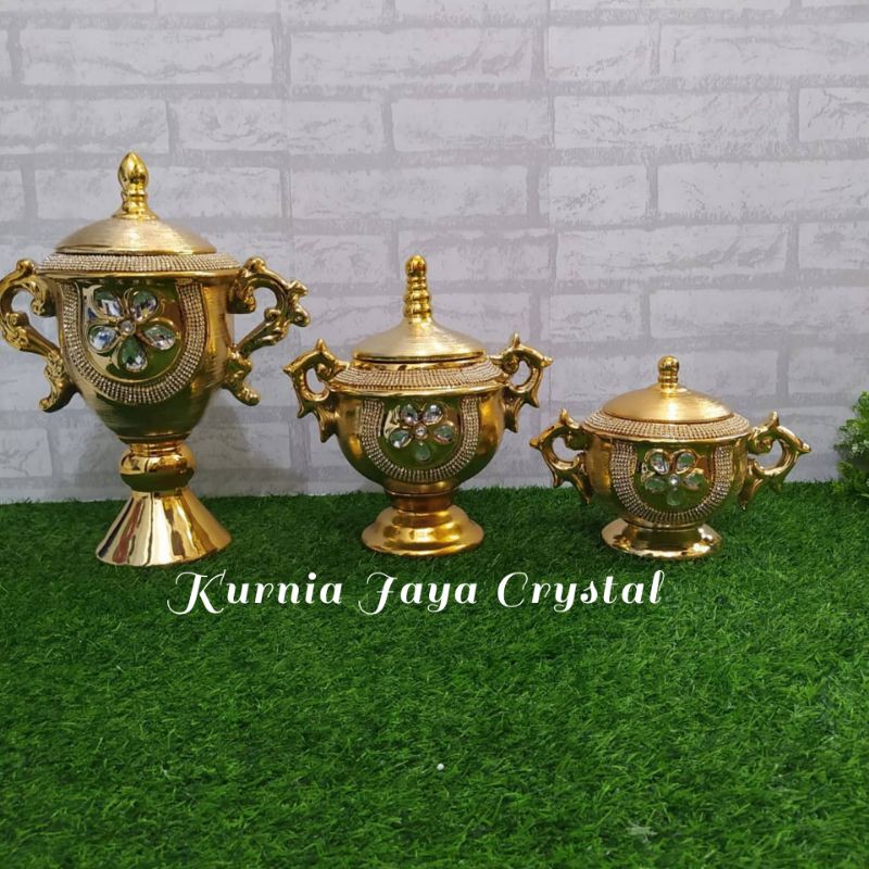 Pajangan toples keramik gold set 3/ Pajangan Piala Gold keramik