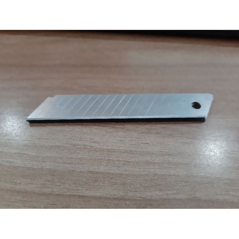 

isi cutter kecil A-100