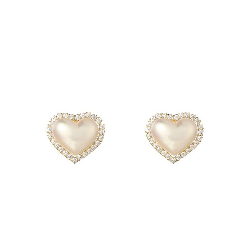 Jantung pearl stud anting-anting wanita elegan Korea Internet baru trendi halus dan sederhana berlia