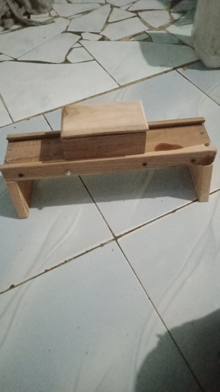 Promo Hari Ini...!!!  Pengiris Bawang, Pengiris Keripik, Pengiris Serbaguna, Kayu Jati Asli.