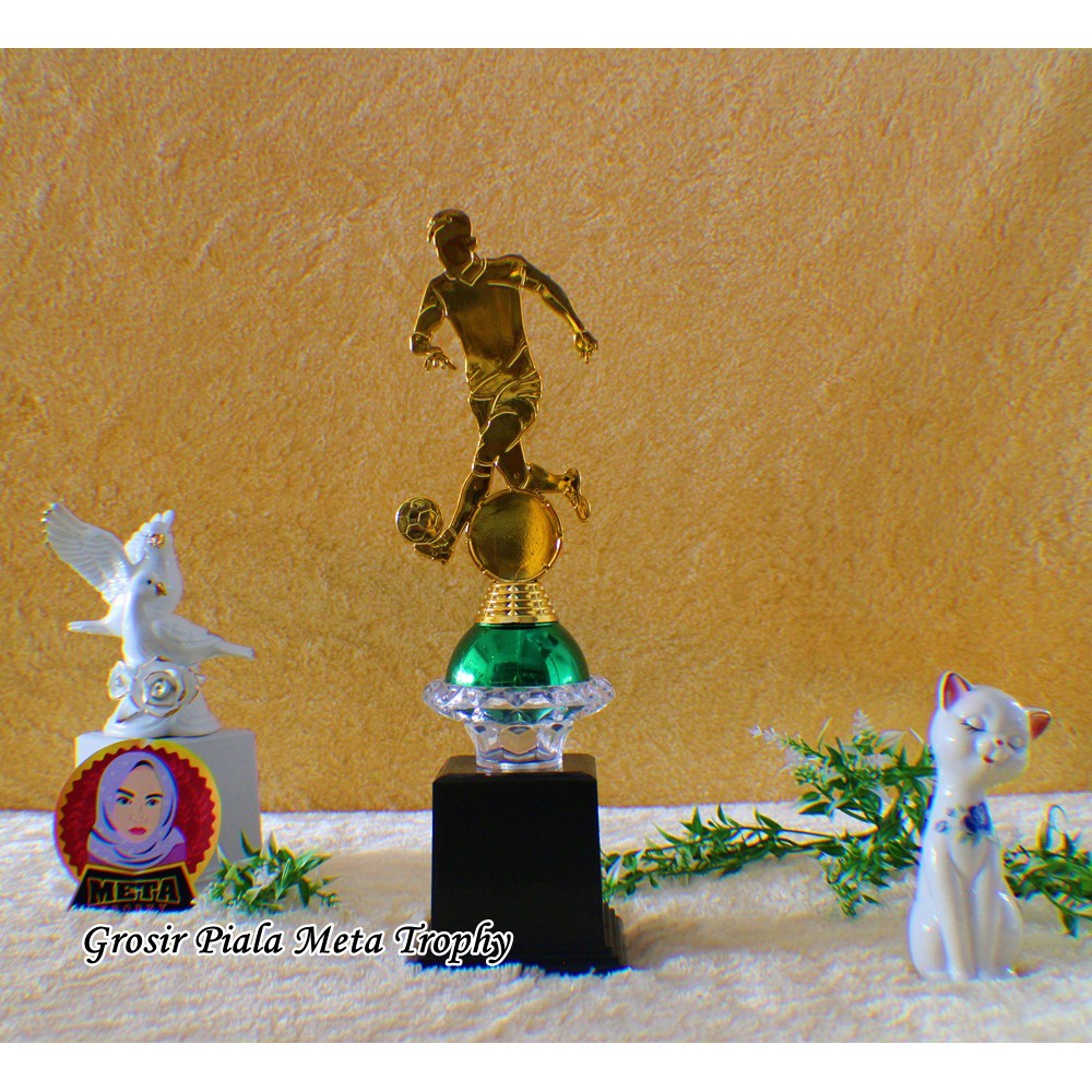 Piala Set Juara 123 & Harapan Murah Sepak Bola Futsal Volly Basket