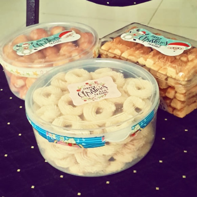 

Kue Kering Elisabeth Cookies with Wijsman Butter