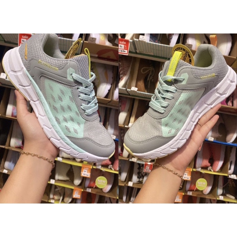 Sepatu sneakers LA Gear original by Payless
