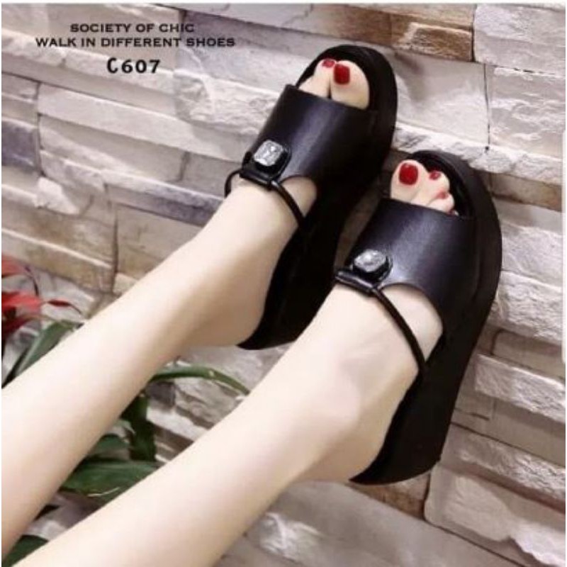 sandal wedges wanita