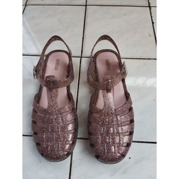 Melissa possession fluor