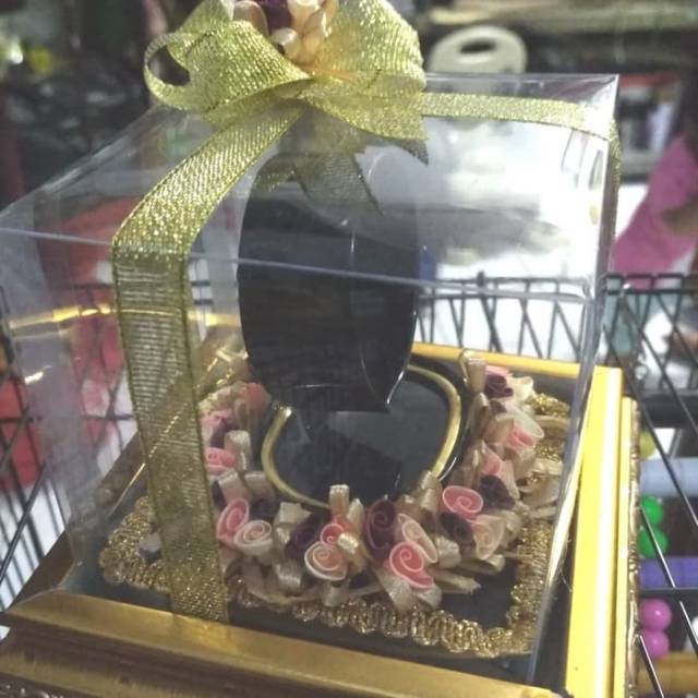 Kotak mahar/mas kawin gelang