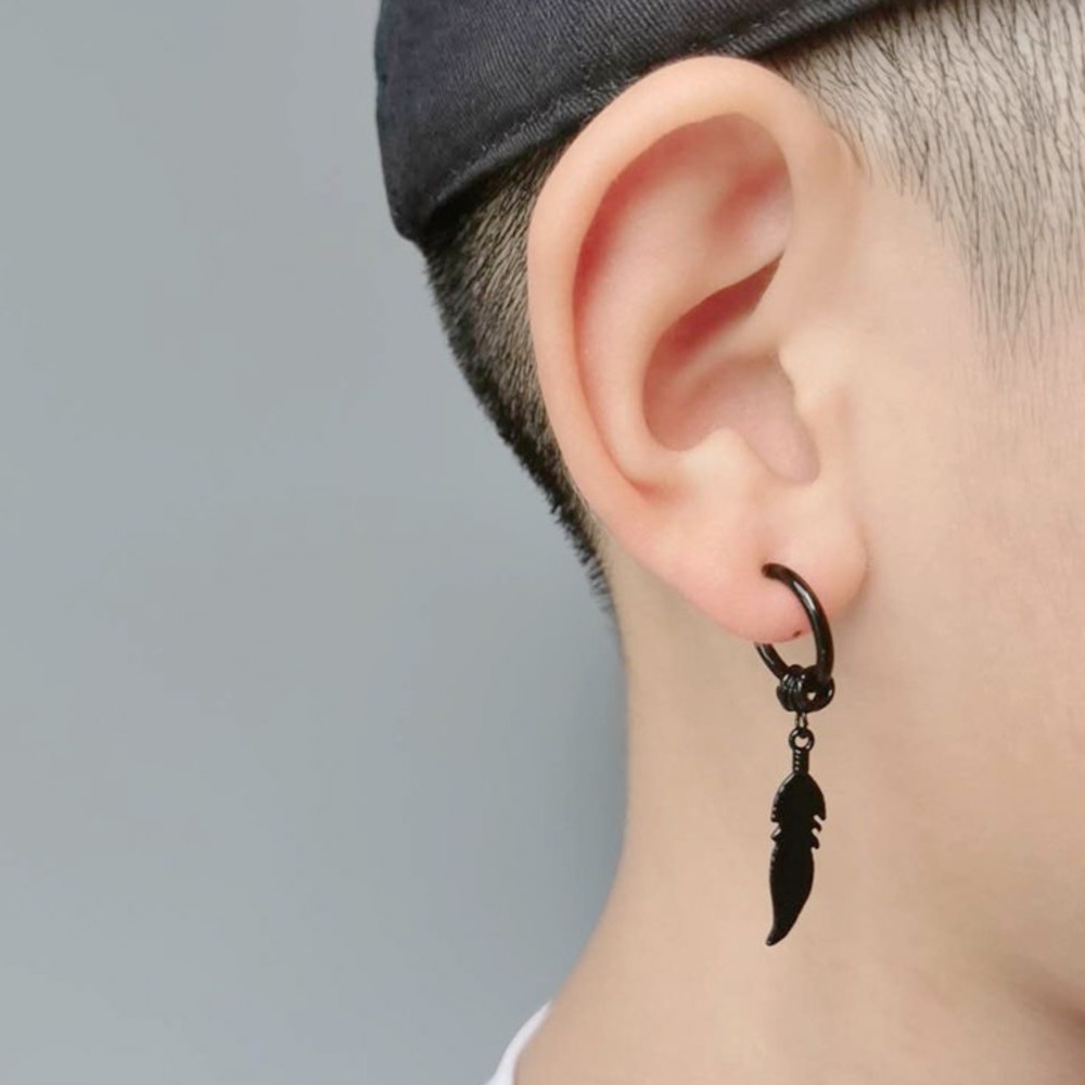 Stainless Feather Earrings Trendy Street Hip Hop Fashion Korean Version