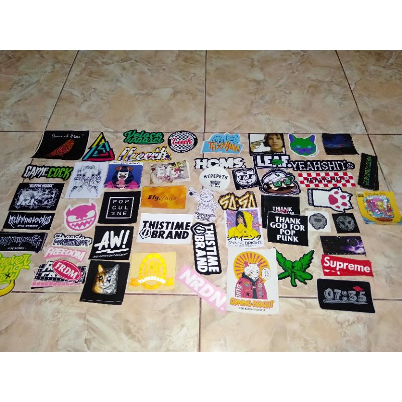 

Stiker - Stiker Clothing Brand/Distro
