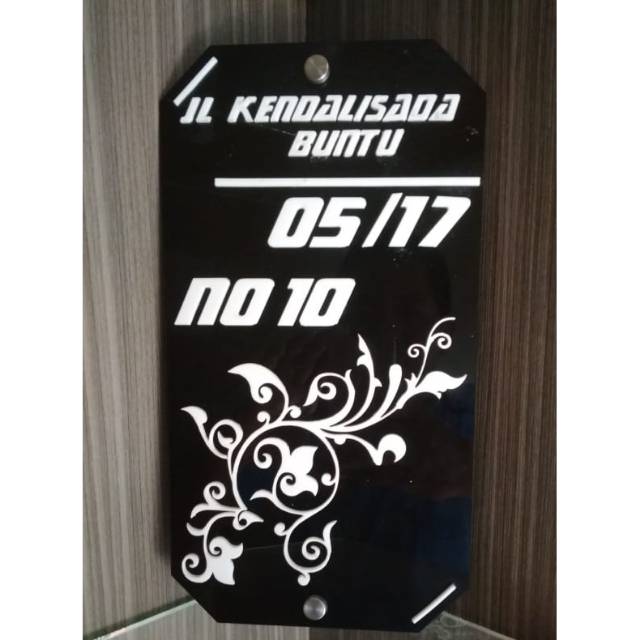 

Nomor rumah acrylic ukuran 30x16 pen iklan laser cutting