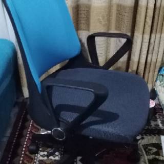 Kursi kantor Informa bekas Shopee Indonesia Kursi kantor Informa bekas Shopee Indonesia