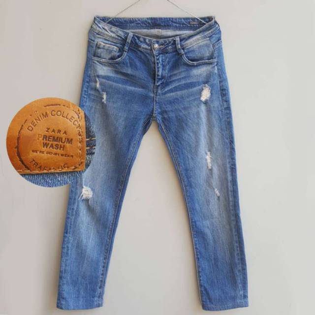 ZARA boyfriend ripped jeans