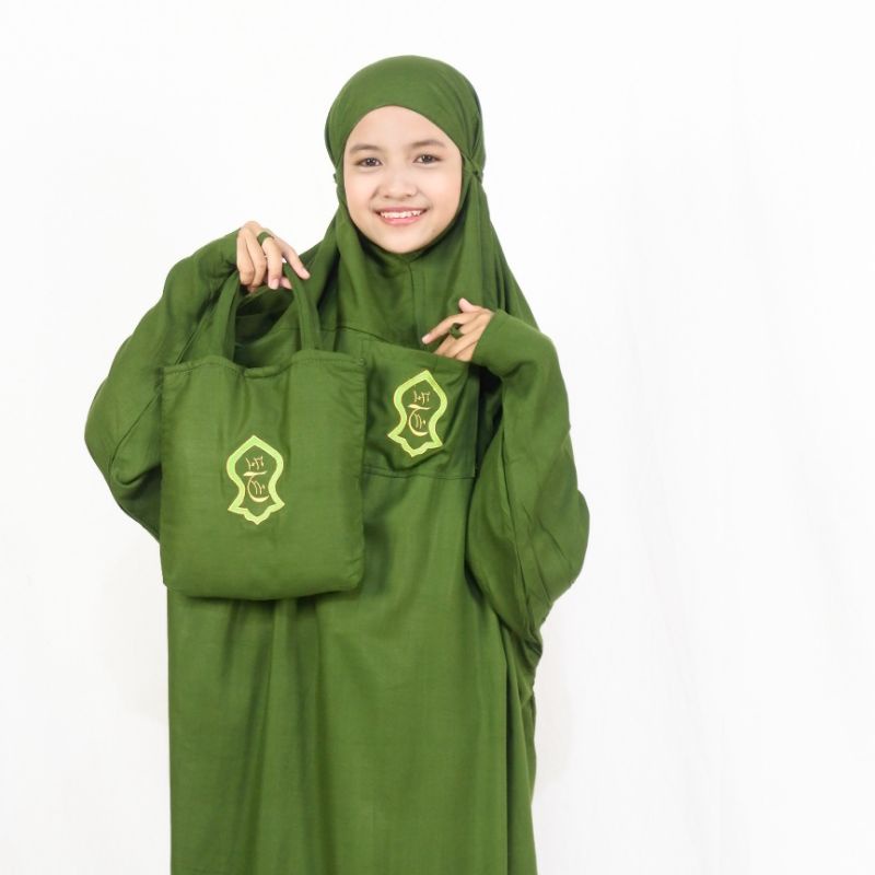 Mukena anak terusan remaja hadramaut terusan terompah polosan banyak warna mukenah Ukuran 10-16 tahun Mukenah Hitam Puith Terbaru Travel
