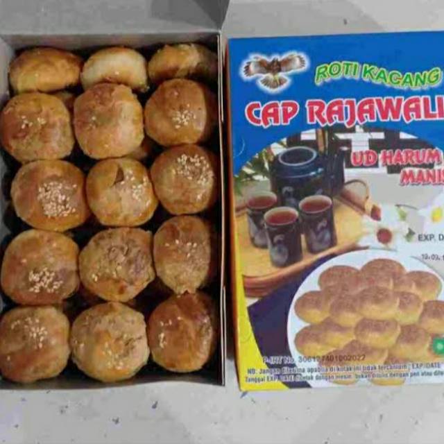 Rajawali roti kacang hijau