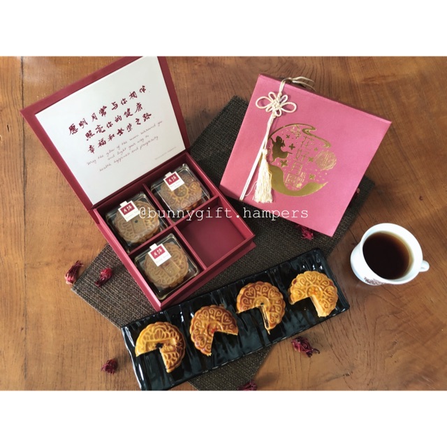 

PREMIUM MOONCAKE/KUE BULAN/TONGJUPIA