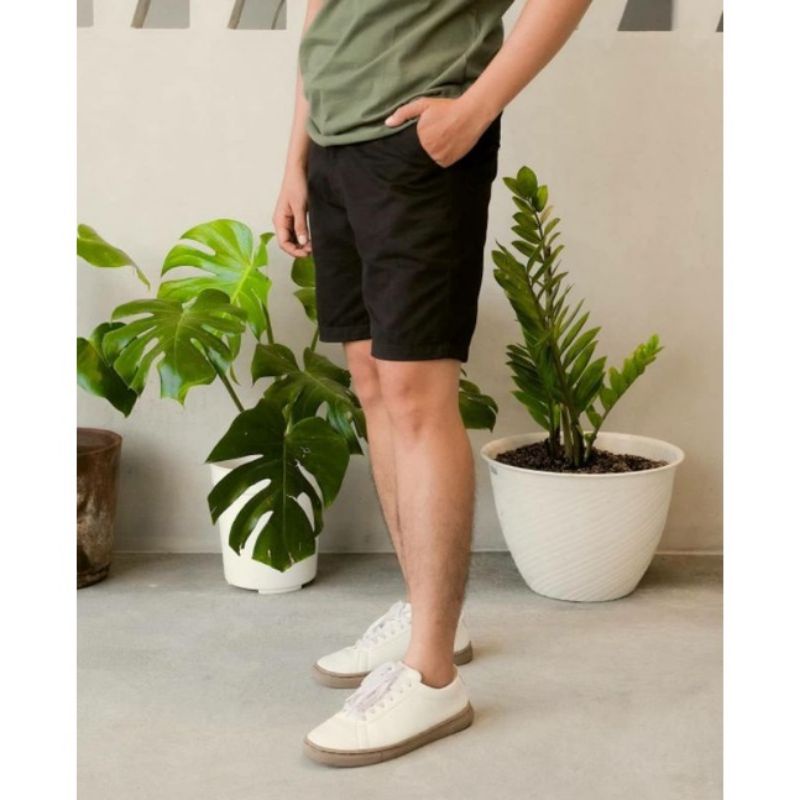 Yang lagi hits CELANA PENDEK pria Chino distro surfing size 27-38 bahan katun halus lembut