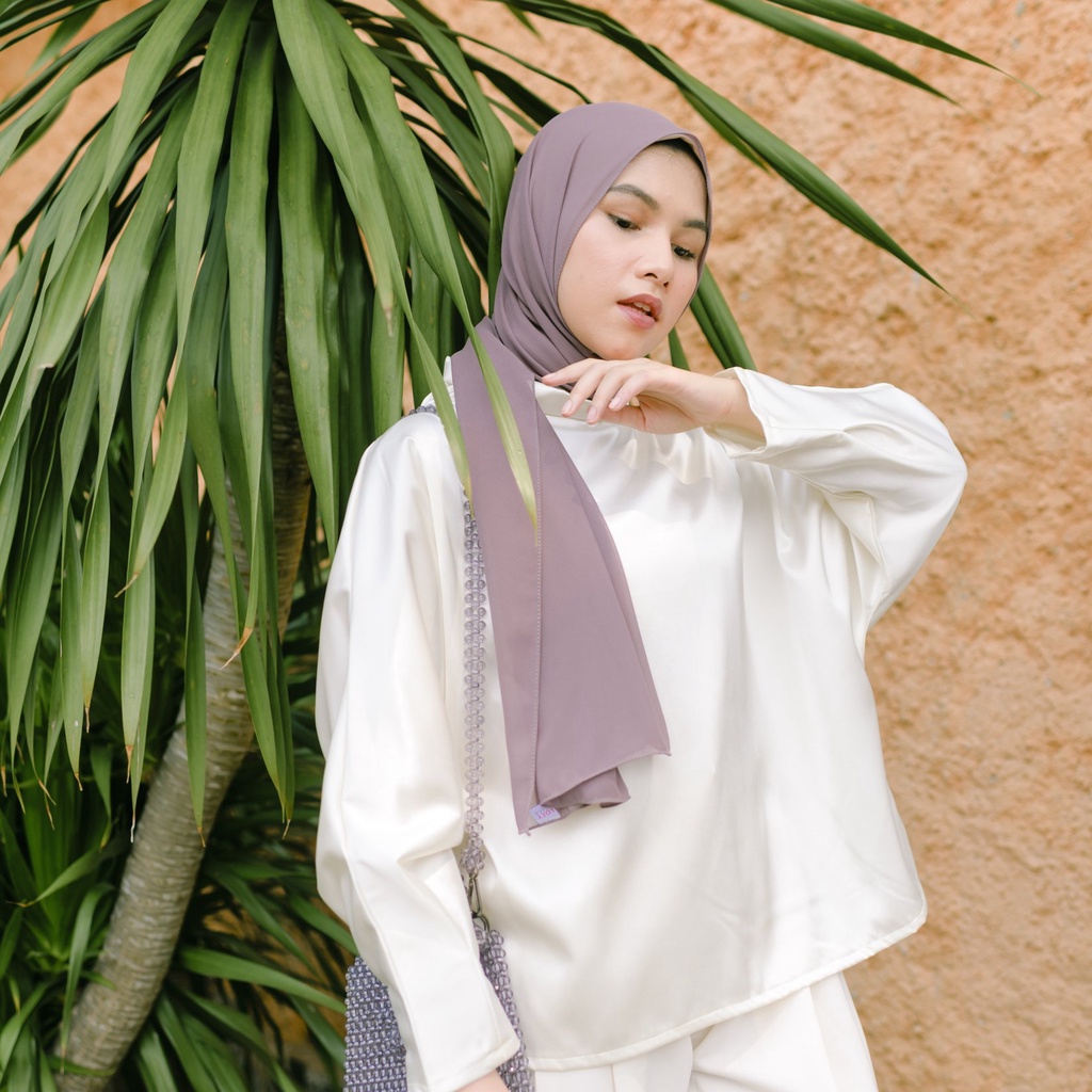 Lozy Hijab - [Defect] Bawal Shawl ( Hijab Pashmina )-Dark Grey