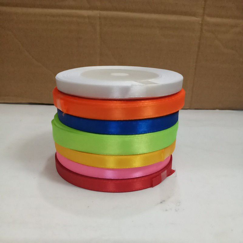 

Pita Kain Satin Ukuran 1/4 inch