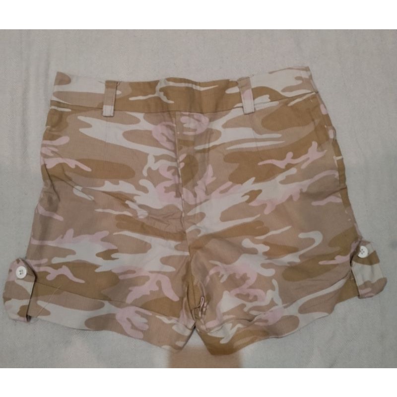 celana pendek wanita motif preloved