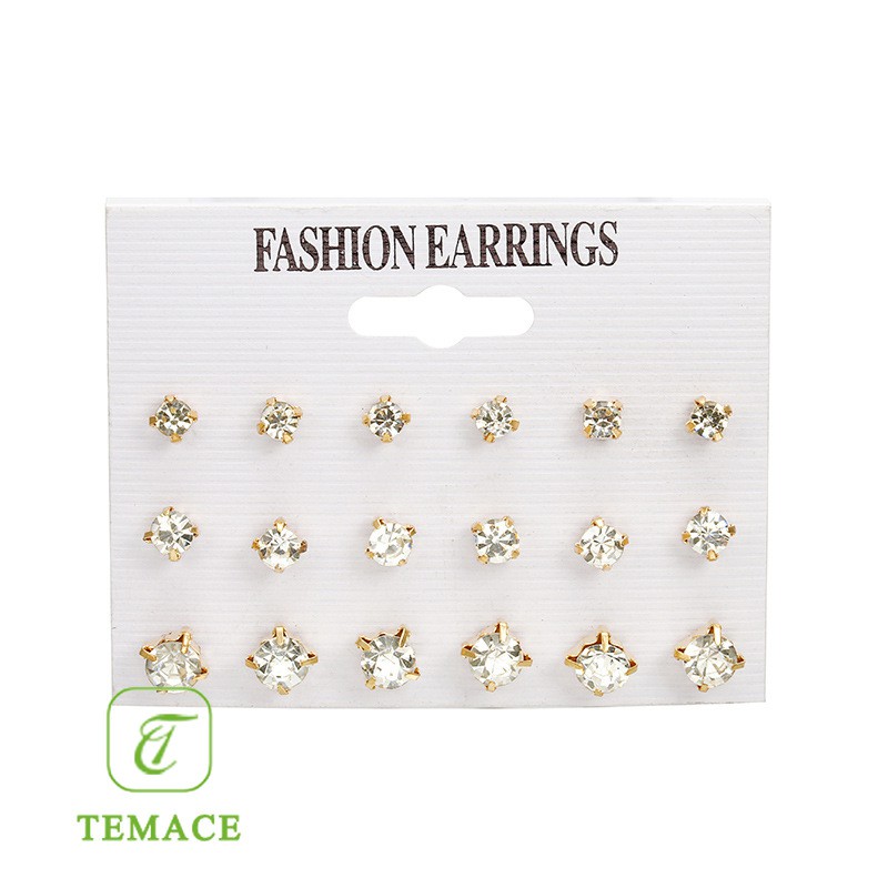 Anting Kait Gantung Desain Hati Bahan Velvet Gaya Korea untuk Wanita