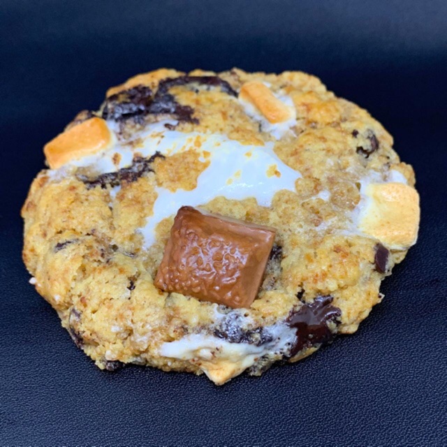 

New! Crackbite smores soft baked cookies / New York Cookies