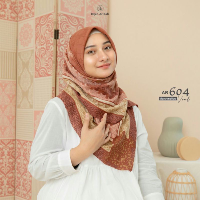 AR 604 HIJAB SEGI EMPAT VOAL MOTIF ETHNIC ✔️HIJAB AR 604 ARRAFI SEGIEMPAT VOAL MOTIF ETHNIC HIJAB AR