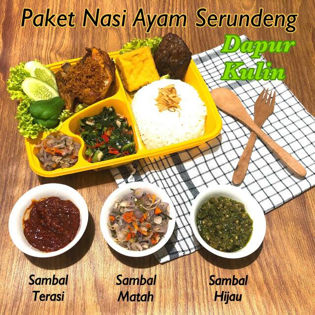 

Paket Nasi Ayam Serundeng