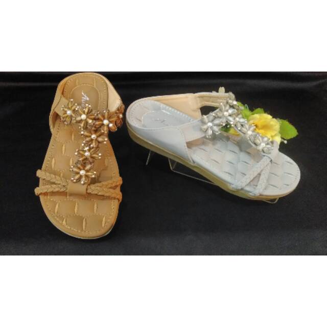 Sandal wanita Austin grey/camel