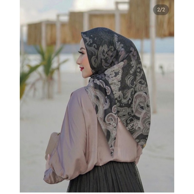 buttonscarves the wave black