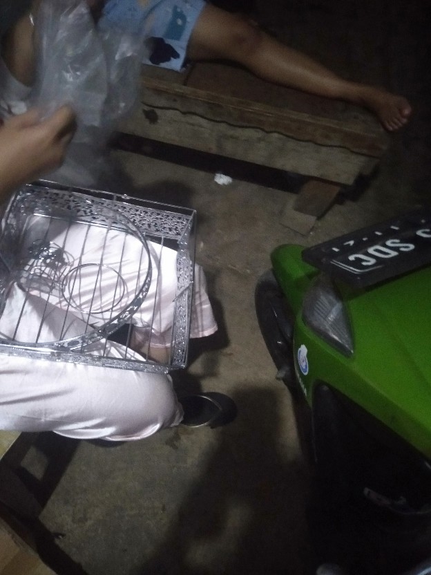 Kerangjang Aqua Gelas Segi Isi 16/keranjang Stainles