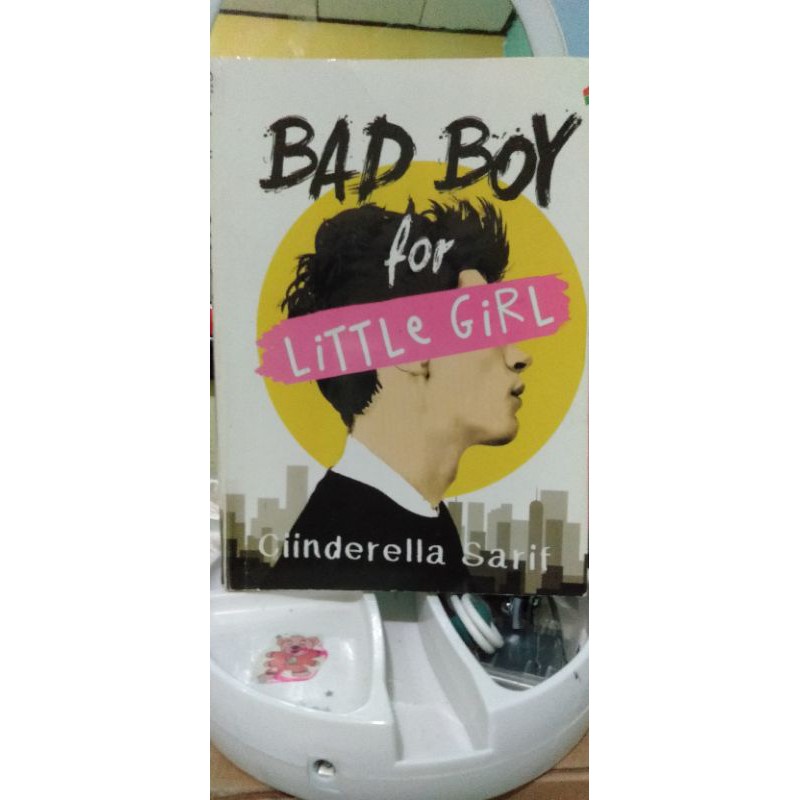 Preloved Novel Dear Nathan/Hello Salma Shopee Indonesia