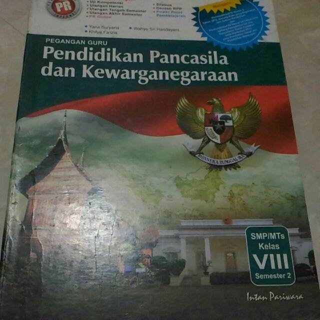 Buku PR PG PPKN kelas 8B