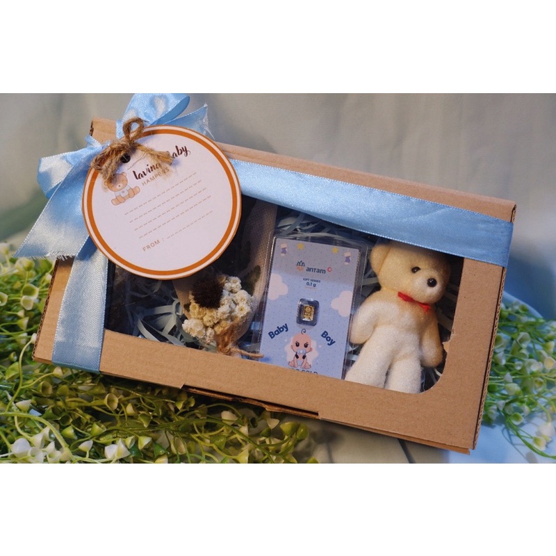 Hampers paket selimut + emas antam 0.1 gram baby boy
