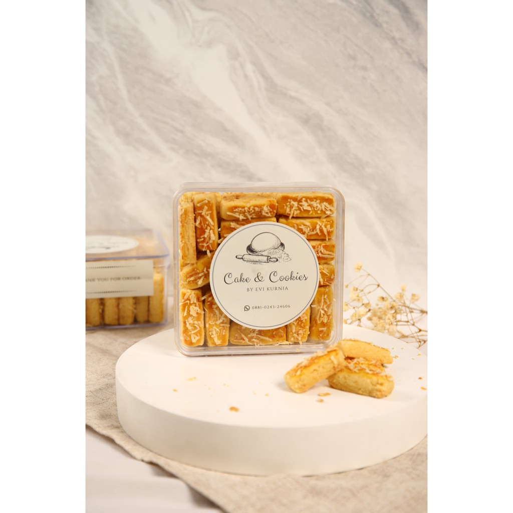 

Kue Kering Kastengel PREMIUM by Evi Kurnia