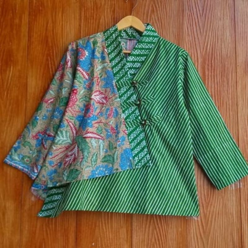 BLUS ATASAN BATIK WANITA BUSUI | Blouse Batik Tiga Negeri