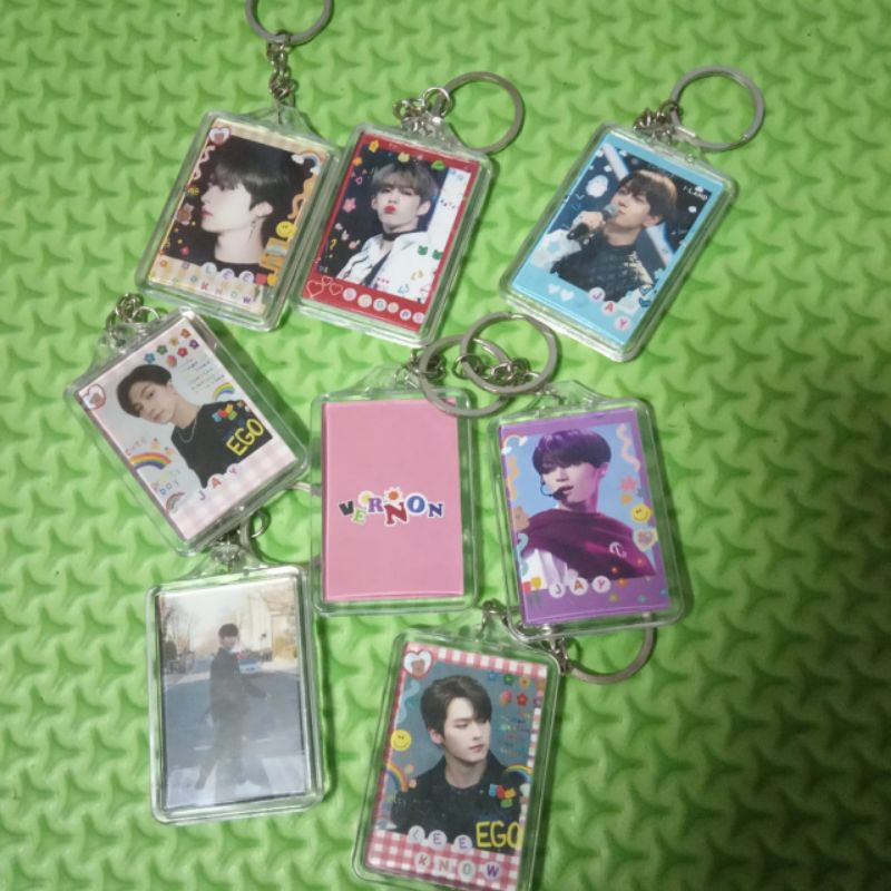 

GANCI AKRILIK CUSTOM GAMBAR 2 SISI