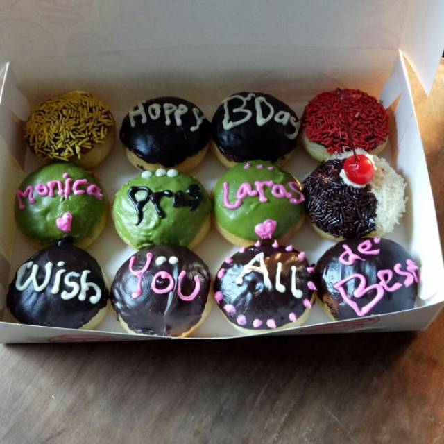 

DONAT MINI 12 PCS, HOME MADE