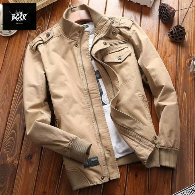 Jaket canvas cream pria