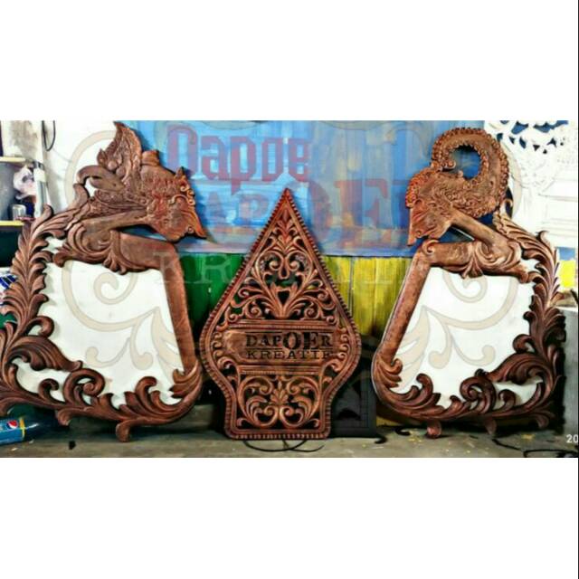 Wayang gunungan / ukiran spon/ hiasan dinding tradisional