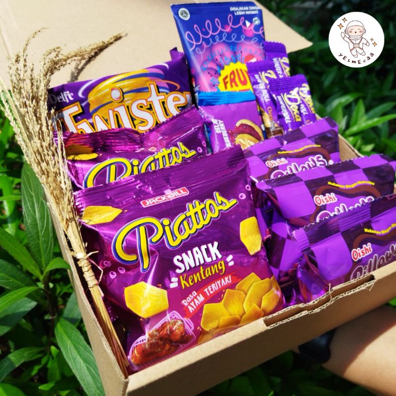 

SNACK BOX / HAMPERS LEBARAN / GIFT ULTAH WISUDA HEMAT MURAH