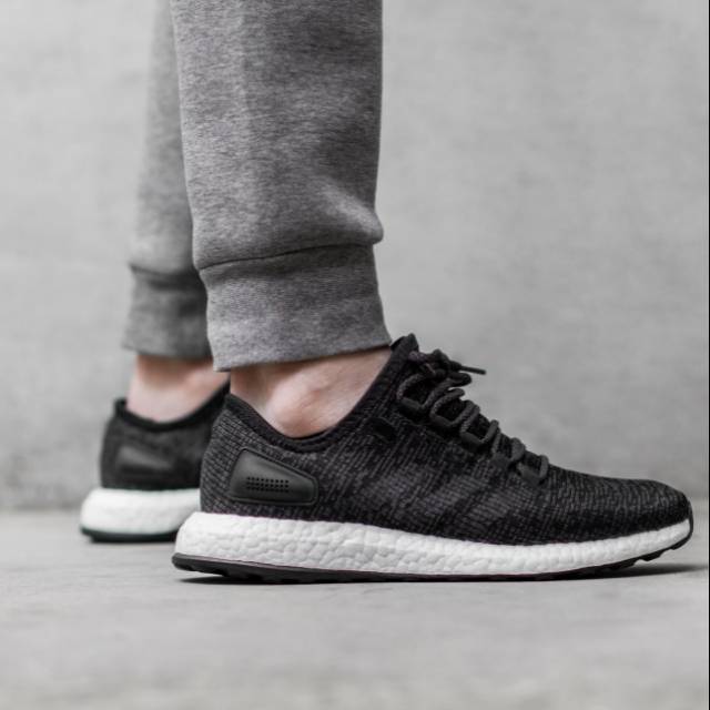 pure boost black white