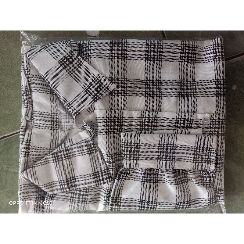 C&C OVERSIZE KEMEJA OSLIN | Kemeja Oversize Wanita - Kemeja Korea-Putih