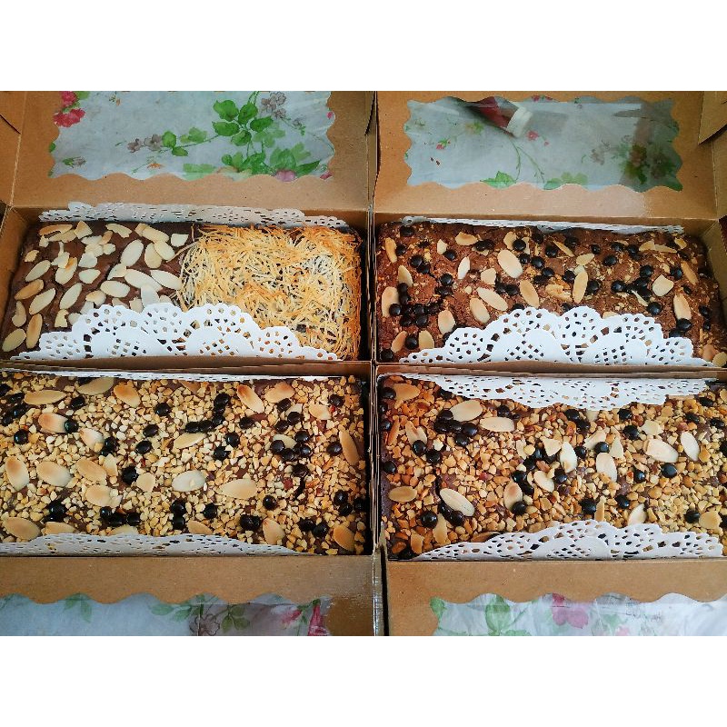 

Brownies Reguler Serba kacang