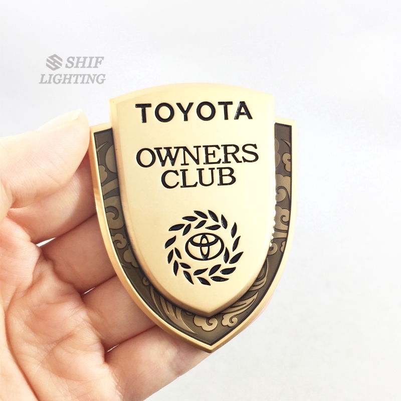 1pc Stiker Emblem Logo Toyota Owners Club Bahan Metal Warna Emas Untuk Dekorasi Mobil